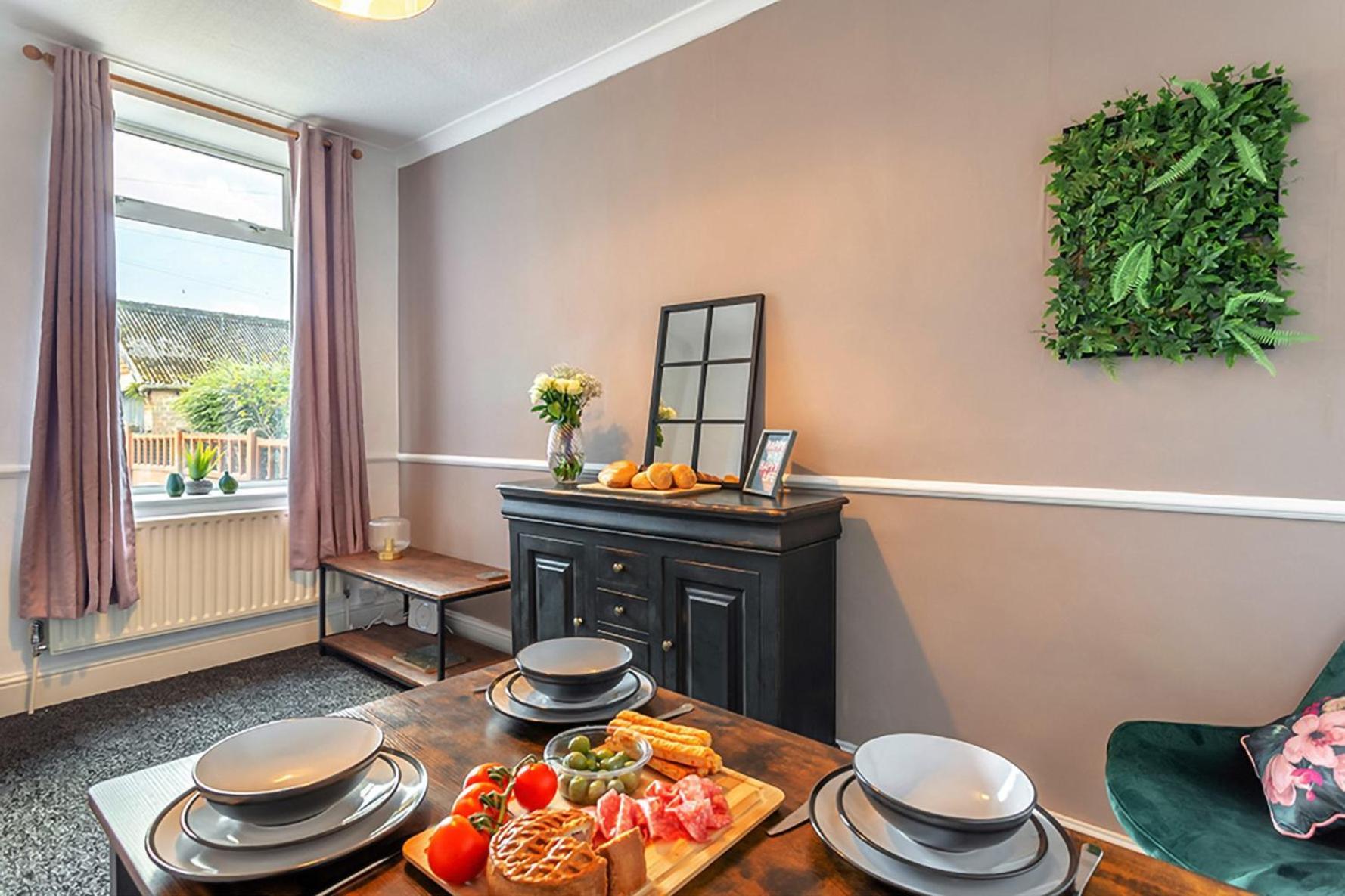 Appartement The Harrogate House - 4 Bed Townhouse Extérieur photo